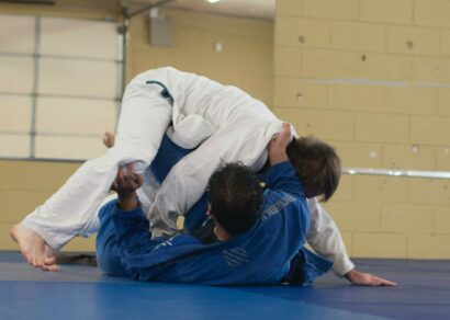 two guys doing bjj